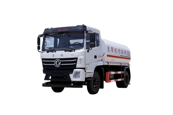 江淮喷雾洒水车——高效治理道路灰尘的利器 
