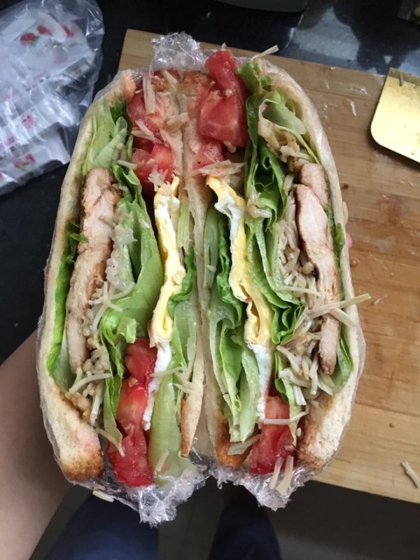 5分钟早餐之全麦鸡胸肉三明治的做法