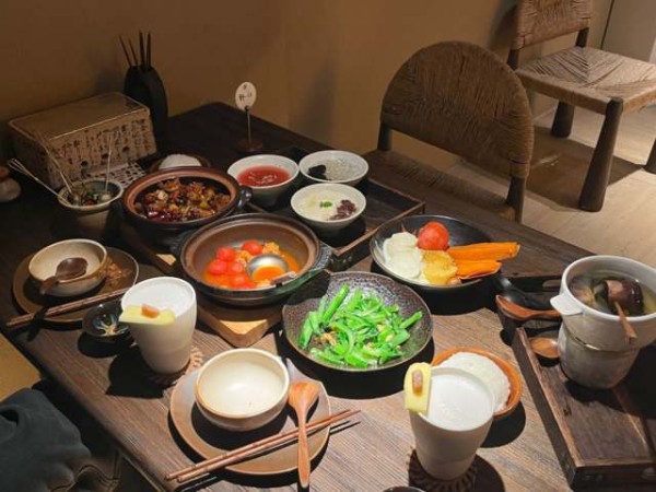 营养均衡烹饪法，注重食材搭配，合理烹饪，确保营养全面，促进健康。