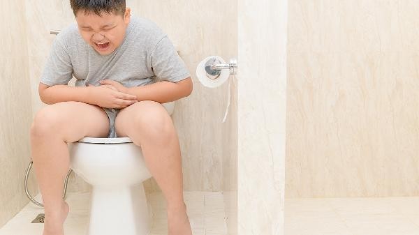 孩子拉肚子发烧是什么原因