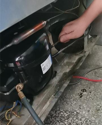 空调室外怎么清洗(空调室外清洗技巧解析)