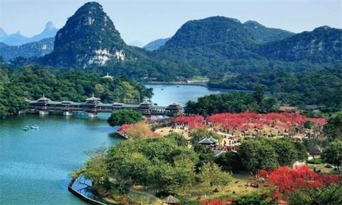旅游时如何赏尽美景，又减少开支呢？小编给你支几招！