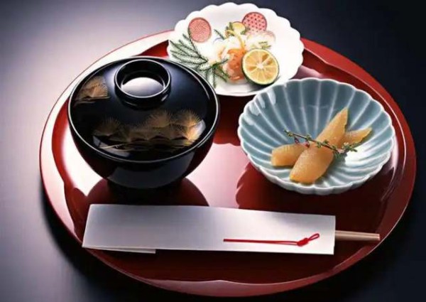素食提升免疫力，健康生活新选择。