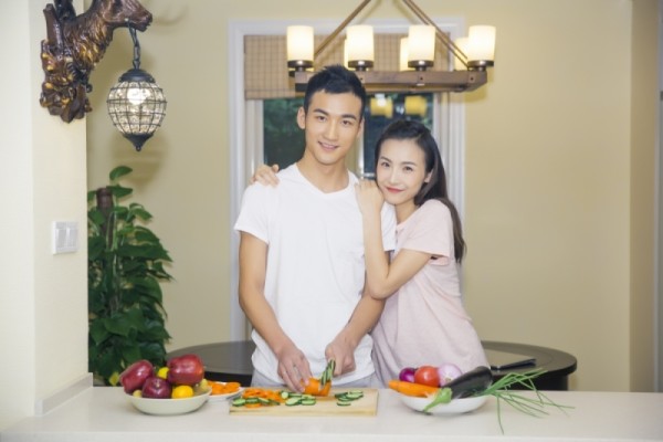 下厨房橱柜订做价格?厨房定制橱柜注意什么?