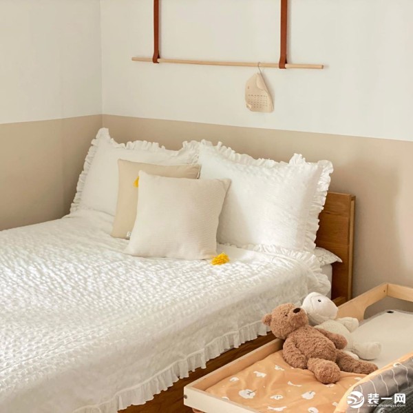 现代二胎房装修设计图