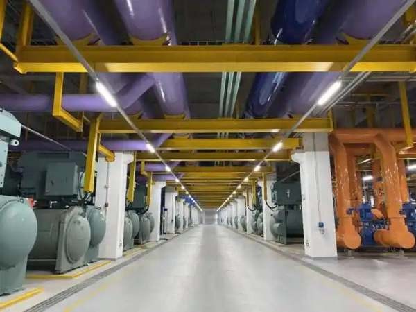 空调系统保温，关键在于选用高效保温材料，如聚氨酯泡沫，确保管道和设备隔热，减少冷热损失，提升能效。
