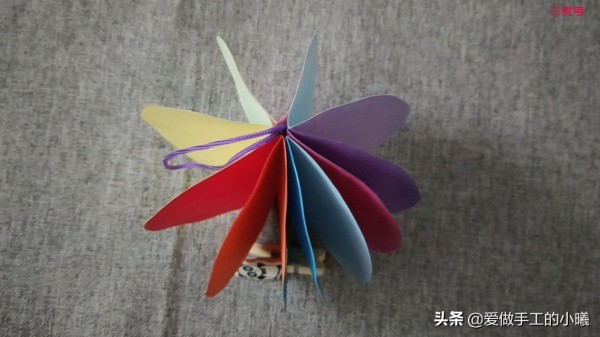 幼儿园手工教程，简单好看的折纸灯笼，简单几步轻松完成