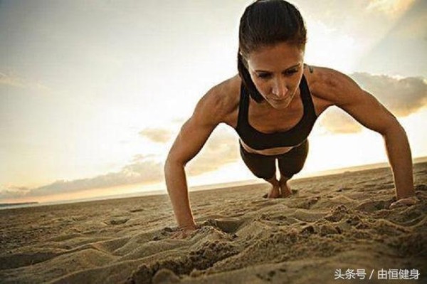 日常健身难？只要你会这5个动作组合，日常锻炼SO EASY！