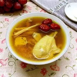 当归红枣党参鸡汤的做法[图]