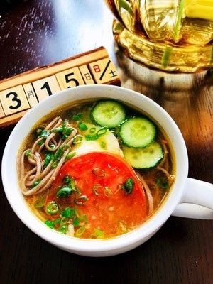 省时美味蔬菜面的做法步骤 第8步