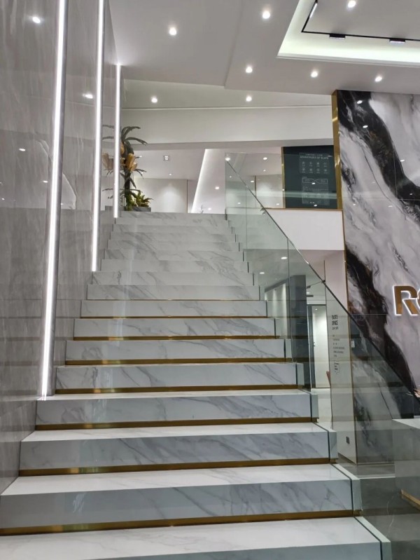 罗曼缔克瓷砖文山店：融合美学与实用性的探索！_5