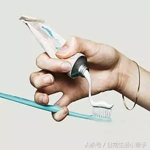生活小常识妙招：日常用品被忽略的功能，几秒让你长姿势个个用的上