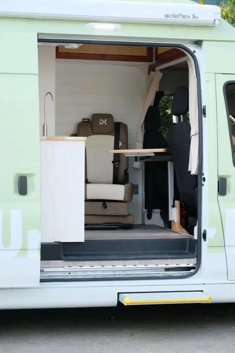 德兴Vanlife乐天派新版本：福顺中轴高顶底盘 布局优化-有驾