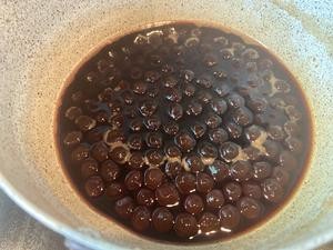 新手都不会翻车的 超简单自制焦糖珍珠奶茶「不比店里差哦」含一次就成功的珍珠做法的做法 步骤12