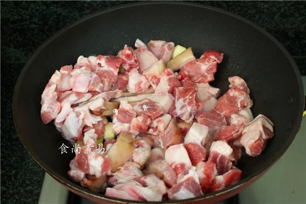 巧用电饭锅，炖肉不用看灶火，香糯入味，做法简单，一看就会！