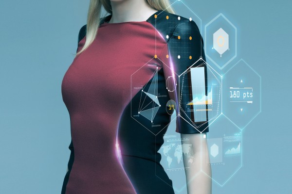 未来的智能服装：可水洗、连接WiFi、监测健康状况