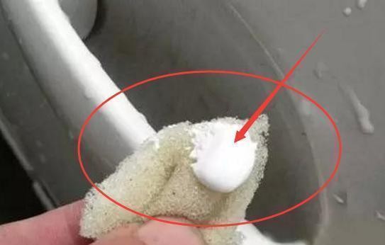 汽车脏了不用去洗车店! 清洗时只需这样做, 让车子焕然一新