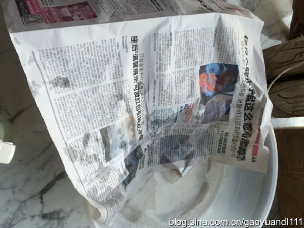 擦隐形纱窗的好方法