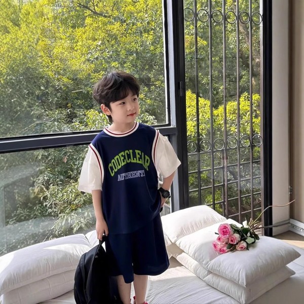 儿童球服套装中大童！