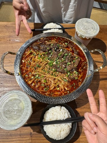 武汉的！这碗冒毛肚真的太太太费米饭啦！