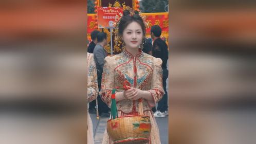 这才是美女，中国传统文化的大美女！不接受反驳！