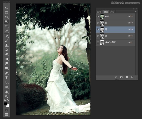 Photoshop调出外景婚纱照怀旧复古效果图