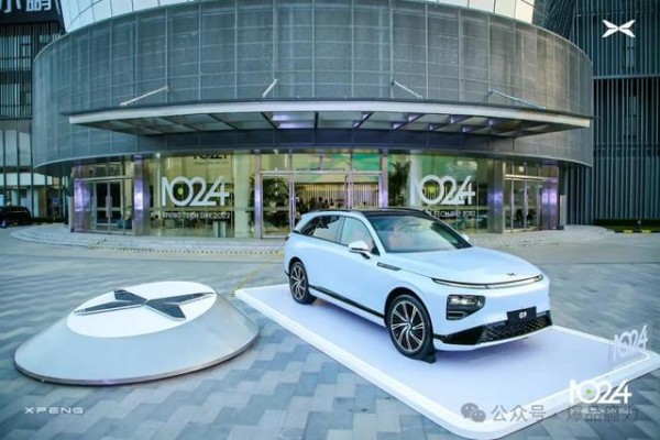 电燃时代的狂飙与暗礁小鹏汽车“堆料式”创新是技术颠覆？-有驾