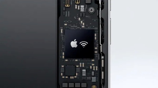 盤子還是 CP 值真高？ iPhone 16e 開箱評測：外觀 | 效能 | 相機