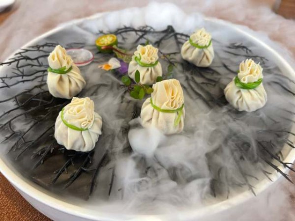广州素食，健康搭配：豆腐、蔬菜、菌菇、杂粮，均衡营养，美味养生。