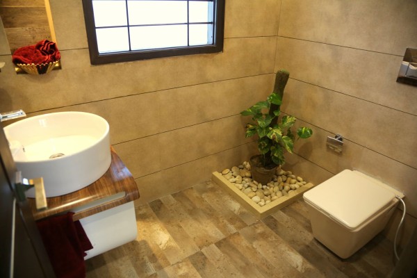 Premium Residence, AAYAM CONSULTANTS AAYAM CONSULTANTS 現代浴室設計點子、靈感&圖片