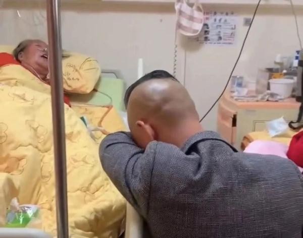 湖南修鞋匠包机将患癌母亲从台湾接回衡阳：共花费30万左右