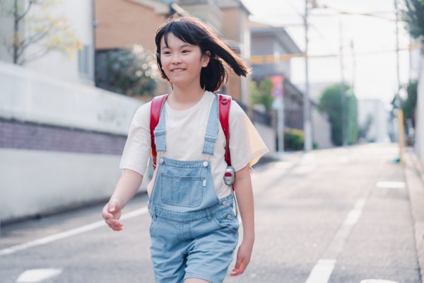 「小4の壁」を父母はどう実感し、対策したのか？キーワードは「長期休み・放課後・学校生活」