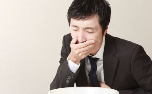 怎么判断食物中毒 夏季怎么避免食物中毒 发生食物中毒怎么自救