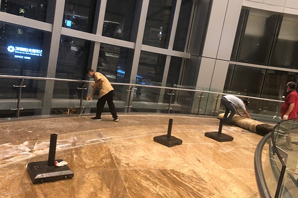 顺利清洁—深圳清洁公司商场清洁流程