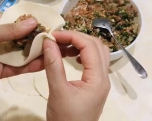 手把手教你做包子 详解(附擀皮及包子收口视频)的做法 步骤8