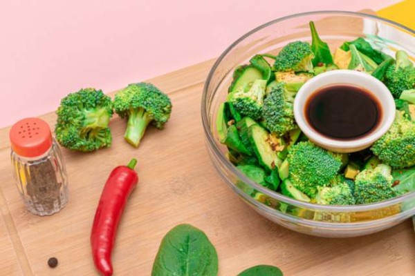 全谷物晚餐，低脂高纤维，营养均衡，健康美味。