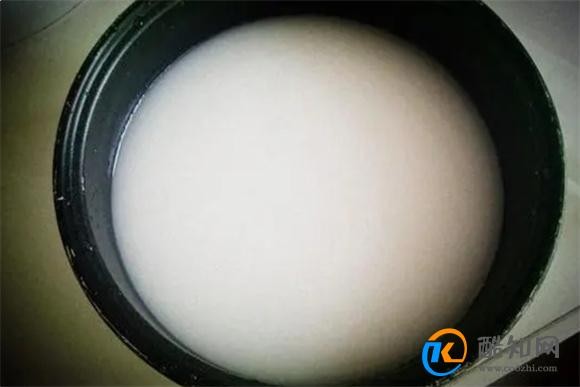 地板清洁的几个妙招,呵护保养地板学起来,可延长使用寿命