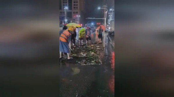 新泰城管防汛记:清理篦子两千余个,清运生活垃圾千余吨,守护城市呼吸畅通