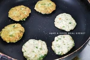 宝宝快手菜:专治不吃菜儿童的蔬菜饼的做法 步骤5