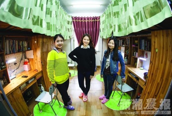 1200元能干吗？四个柔妹子教你装寝室(组图)