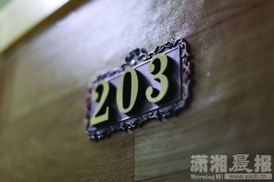 1200元能干吗？四个柔妹子教你装寝室(组图)