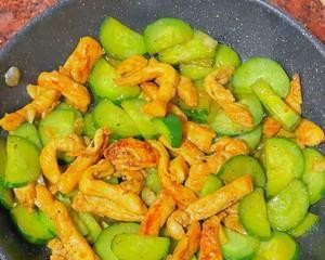 家常菜谱（简单易学的美味家常菜）