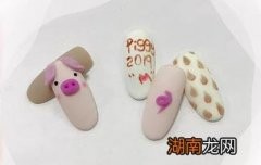小猪美甲教程图解 要做个精致的猪猪女孩