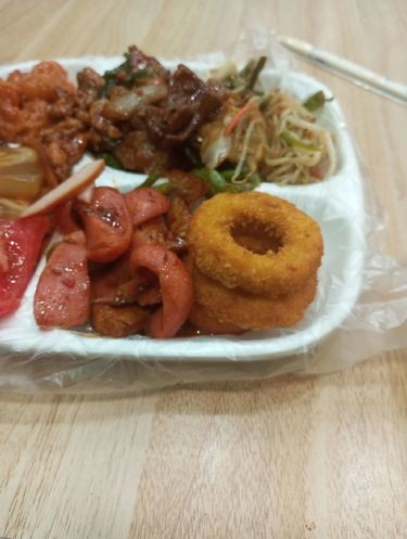 校园午餐小瞬间