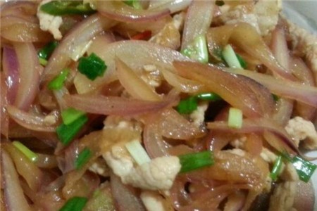 洋葱炒肉