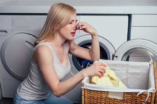 Cómo eliminar el mal olor en la ropa