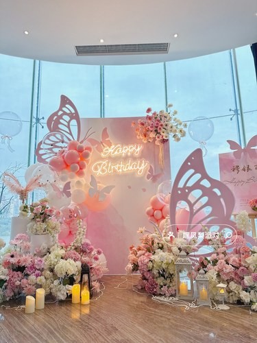 粉色小预算生日布置｜欢乐海岸高空餐厅生日宴