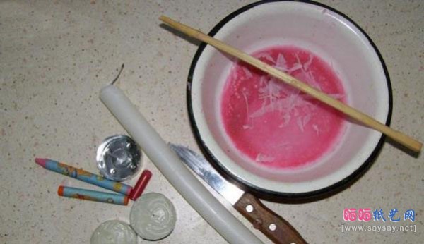 精美的玫瑰花蜡烛手工制作教程需要材料