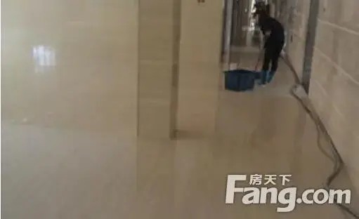 地面防滑剂