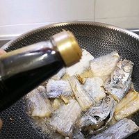 #厨房有维达洁净超省心#家常带鱼的做法图解6
